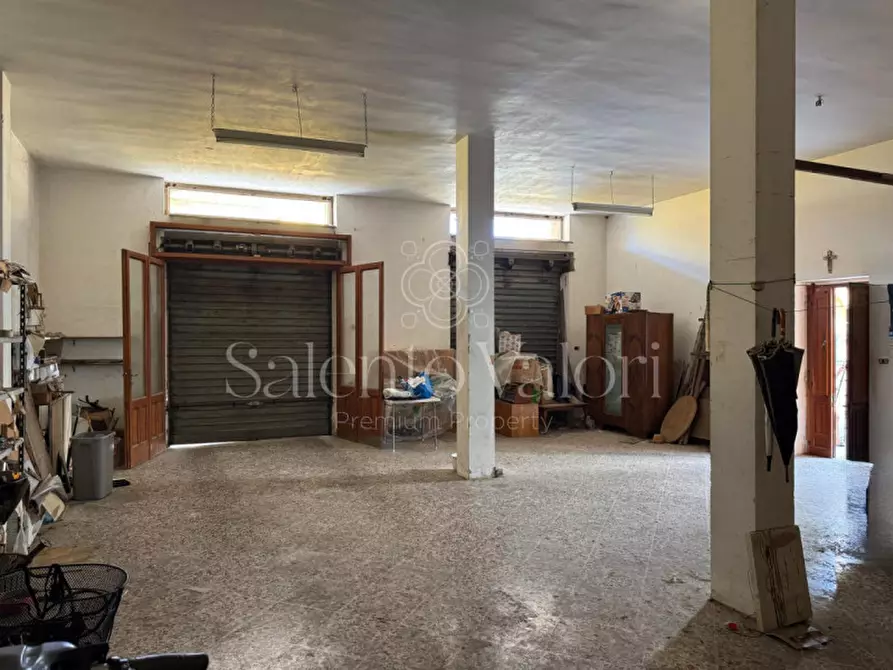 Immagine 45 di Casa indipendente in vendita  in Via dei Mille 177 a Parabita