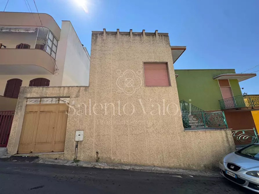 Immagine 57 di Casa indipendente in vendita  in Via dei Mille 177 a Parabita