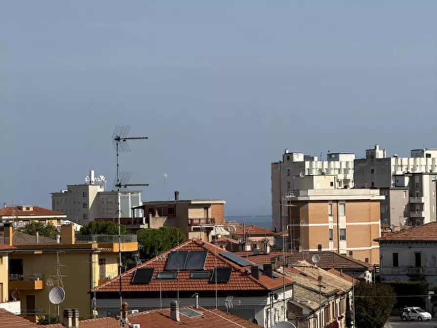 Immagine 18 di Attico in vendita  in Via Rodi a Senigallia