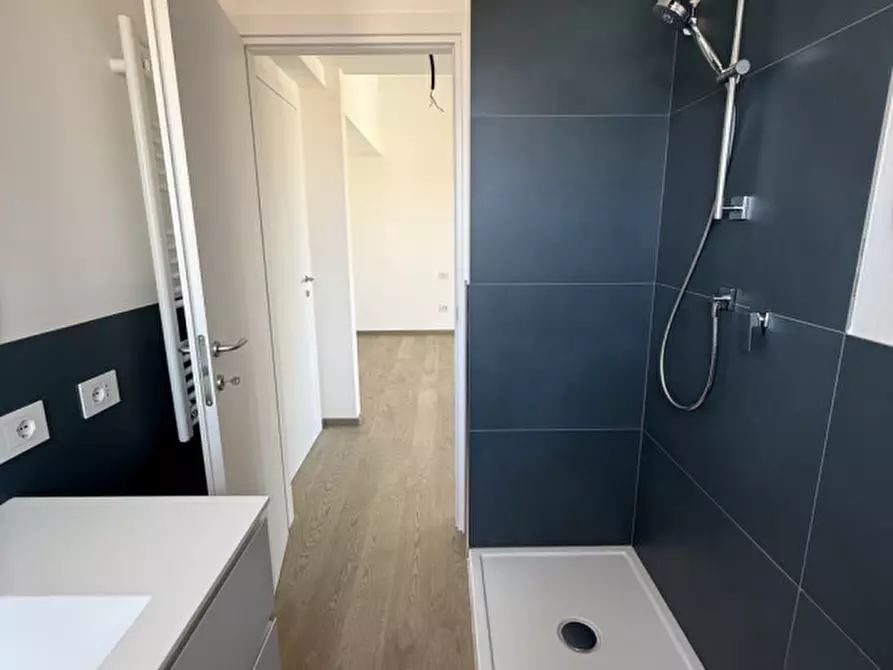 Immagine 22 di Attico in vendita  in Via Rodi a Senigallia