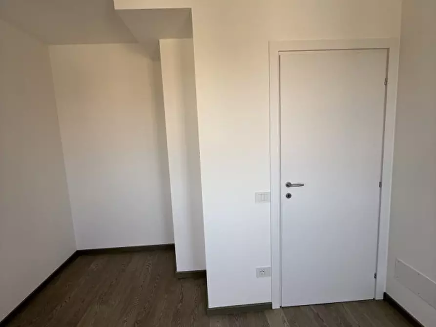 Immagine 30 di Attico in vendita  in Via Rodi a Senigallia