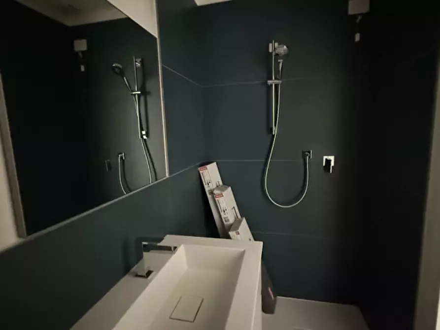 Immagine 35 di Attico in vendita  in Via Rodi a Senigallia