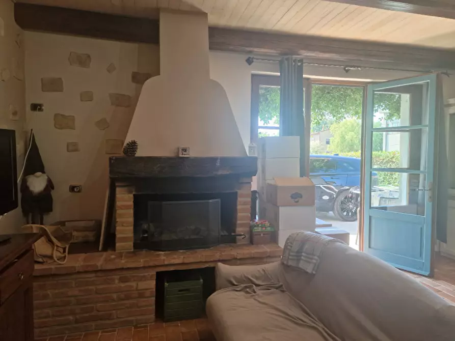 Immagine 2 di Appartamento in vendita  a Torrita Di Siena
