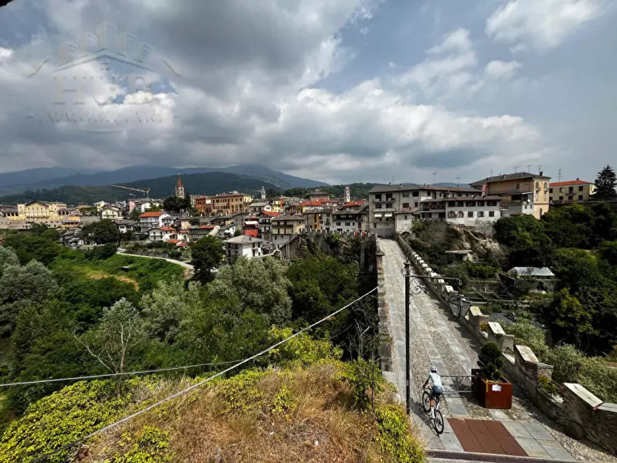 Immagine 8 di Appartamento in vendita  in Piazza Cariolo 2 a Dronero