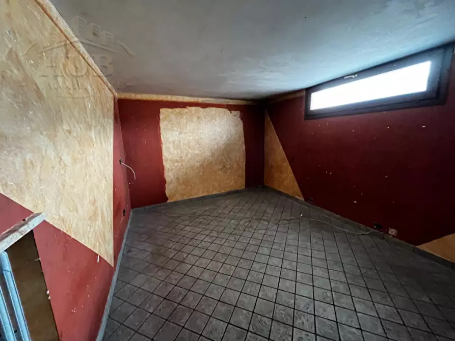 Immagine 20 di Appartamento in vendita  in Piazza Cariolo 2 a Dronero
