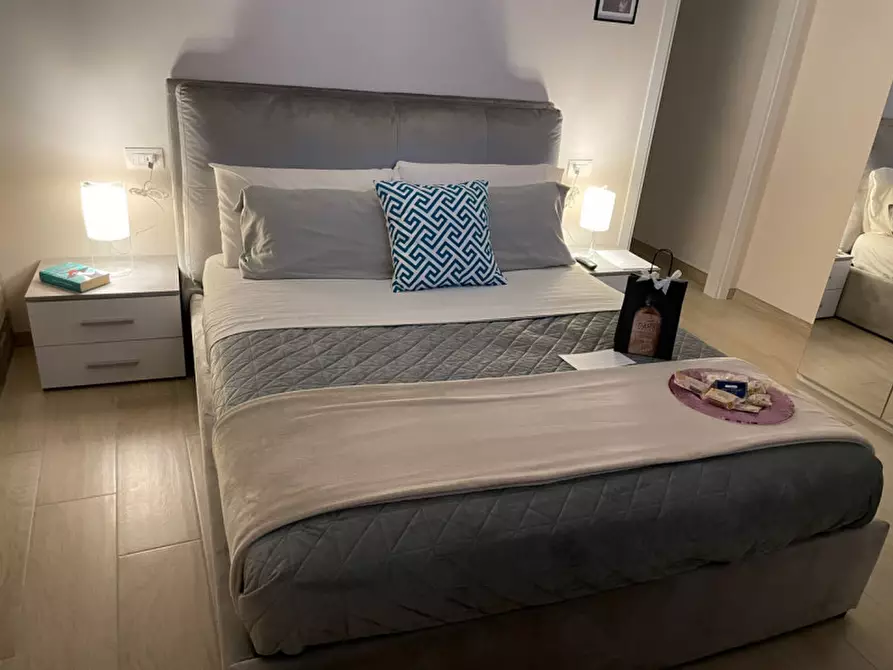 Immagine 5 di Villa in vendita  a Sinalunga