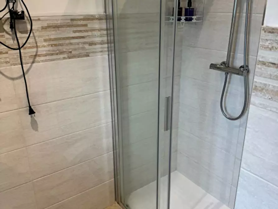 Immagine 18 di Villa in vendita  a Sinalunga