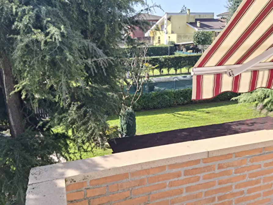 Immagine 13 di Villa in vendita  a Selvazzano Dentro