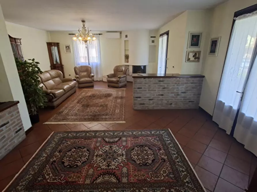 Immagine 18 di Villa in vendita  a Selvazzano Dentro