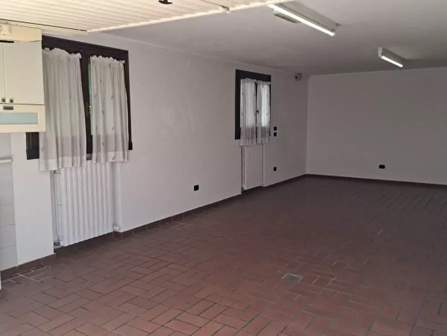 Immagine 23 di Villa in vendita  a Selvazzano Dentro