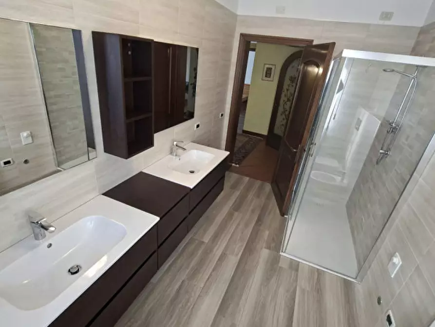 Immagine 27 di Villa in vendita  a Selvazzano Dentro