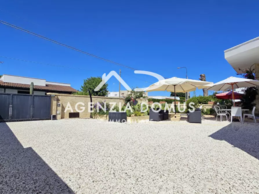 Immagine 5 di Villa in vendita  a Racale