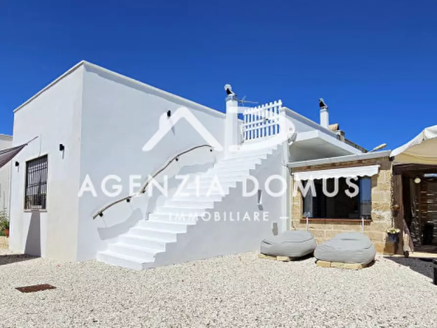 Immagine 58 di Villa in vendita  a Racale