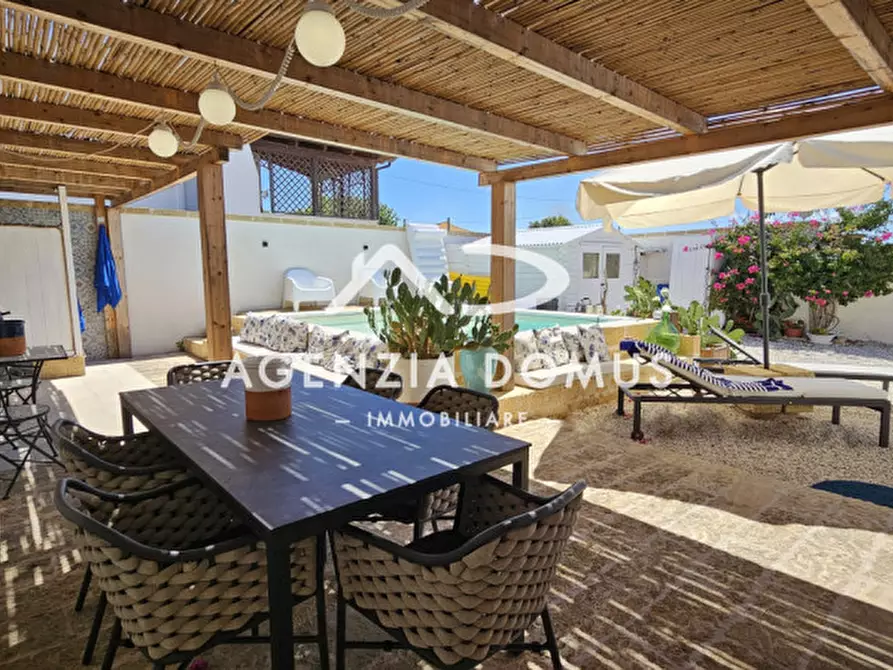 Immagine 59 di Villa in vendita  a Racale