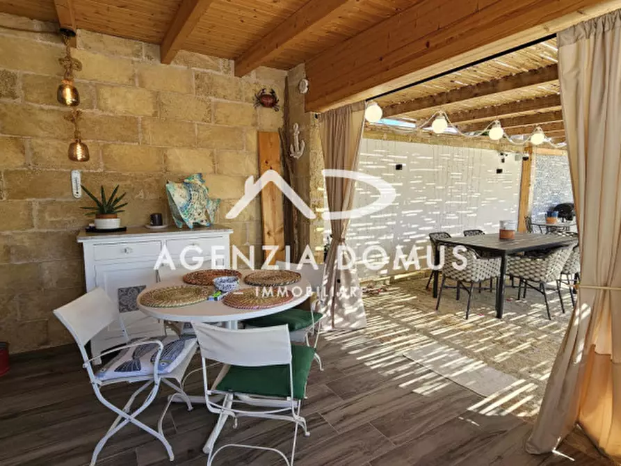 Immagine 61 di Villa in vendita  a Racale