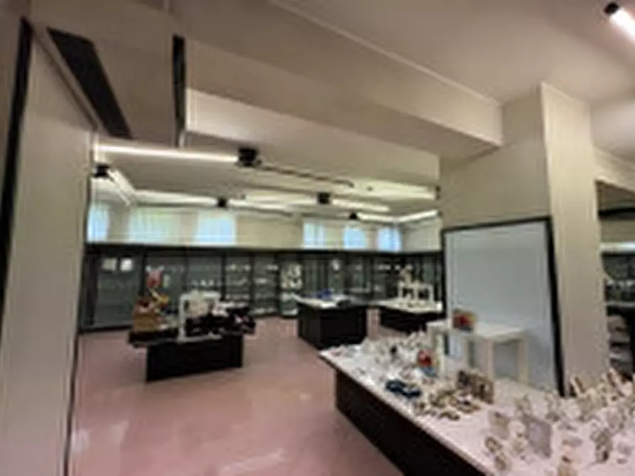 Immagine 3 di Ufficio in vendita  in Via Meucci a Rubano