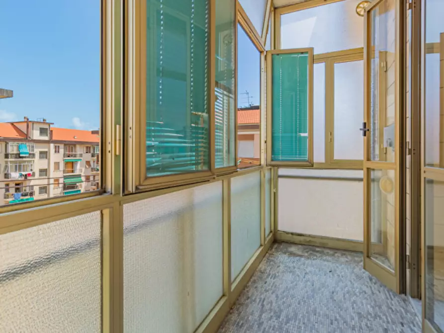 Immagine 13 di Appartamento in vendita  in Via Privata Sambolino a Savona