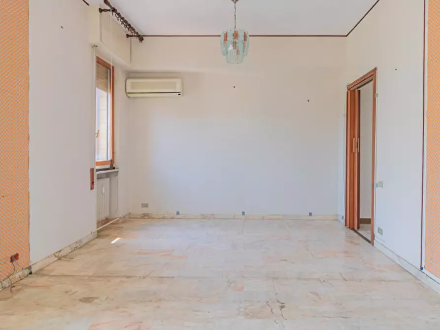 Immagine 17 di Appartamento in vendita  in Via Privata Sambolino a Savona