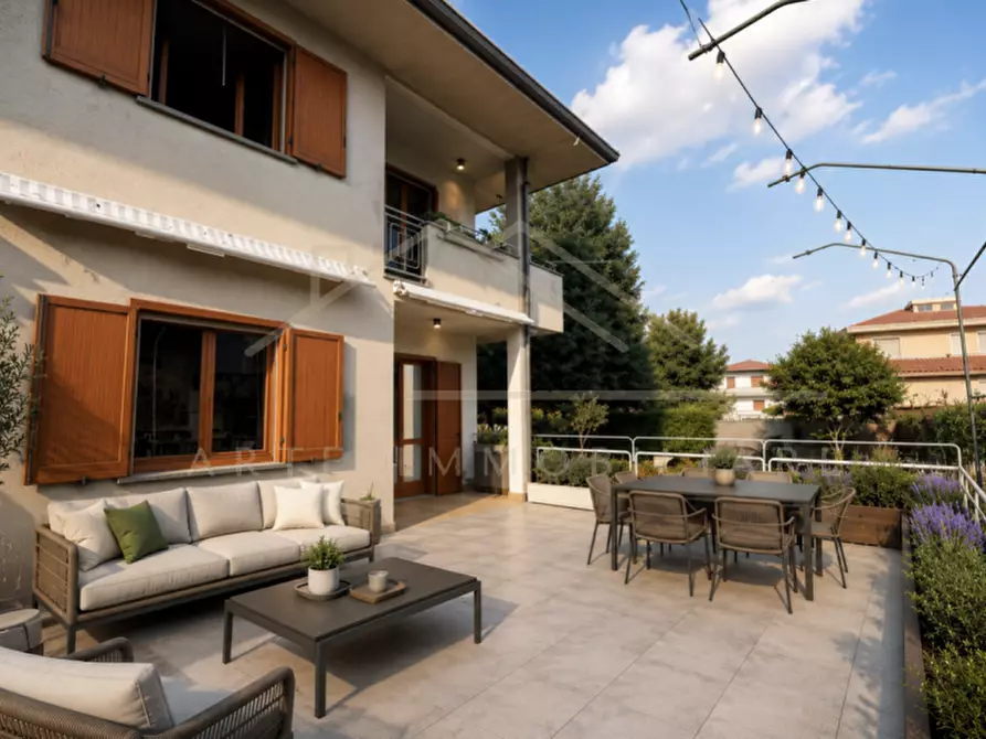 Immagine 10 di Casa bifamiliare in vendita  in Via Pordenone a Seveso