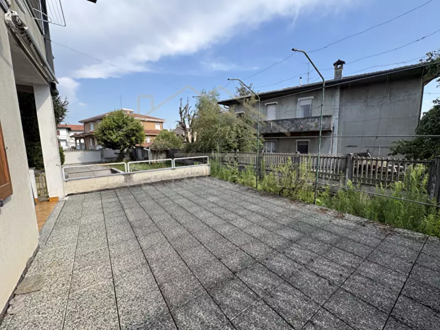 Immagine 11 di Casa bifamiliare in vendita  in Via Pordenone a Seveso