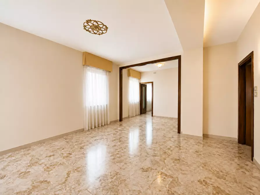 Immagine 4 di Appartamento in vendita  in Contra' Mure Porta Santa Lucia a Vicenza