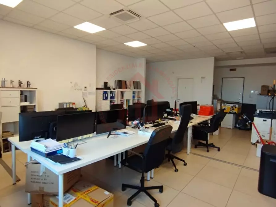 Immagine 2 di Ufficio in affitto  a Limena