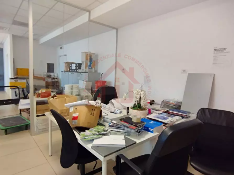 Immagine 10 di Ufficio in affitto  a Limena