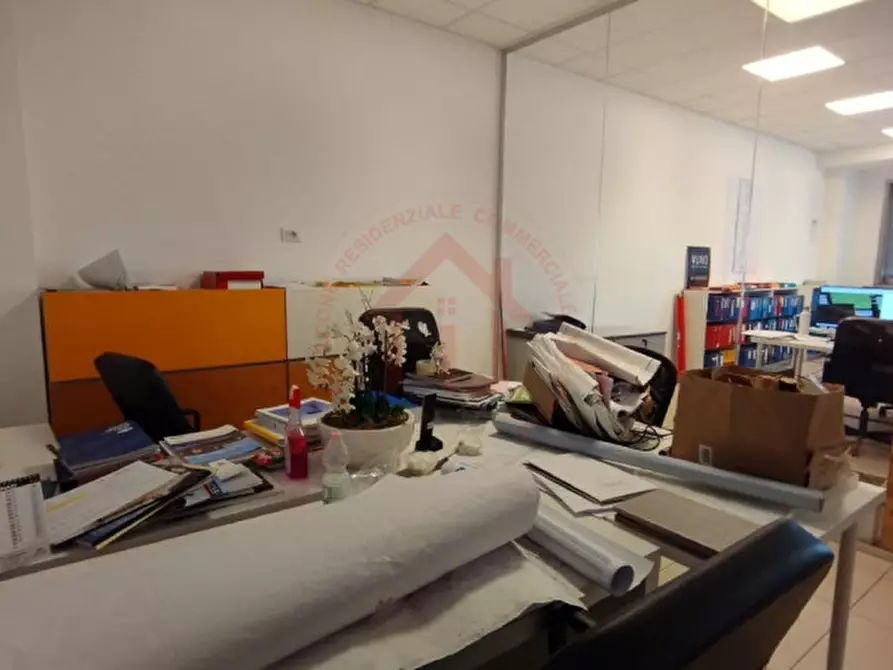 Immagine 12 di Ufficio in affitto  a Limena