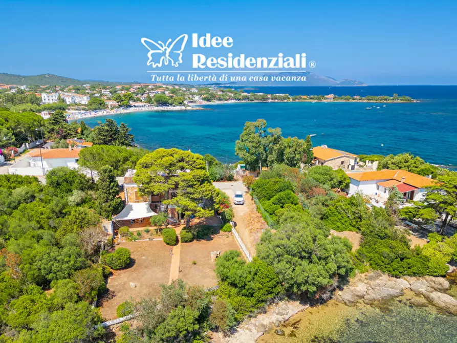 Immagine 4 di Villa in vendita  a Olbia