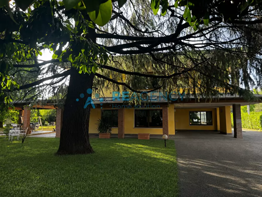 Immagine 1 di Casa indipendente in vendita  a Caldogno