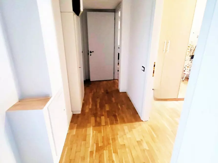 Immagine 11 di Appartamento in vendita  a Corciano