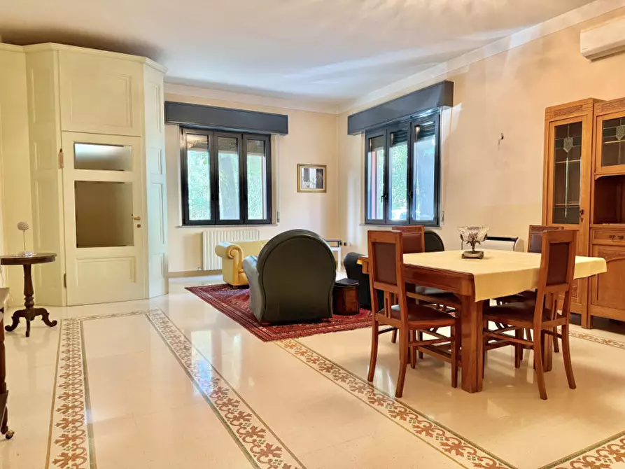 Immagine 2 di Villa in vendita  a Roccabianca