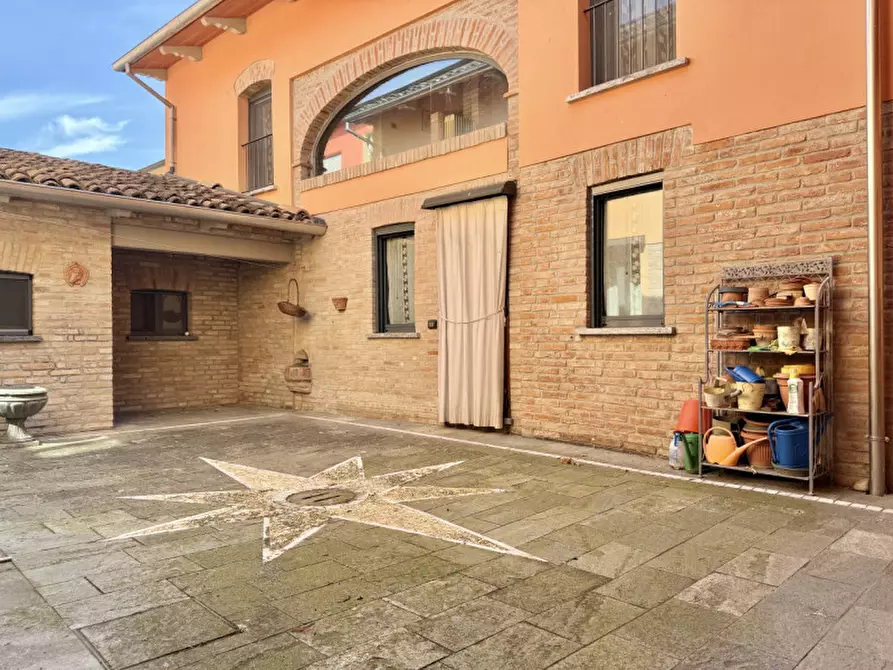 Immagine 40 di Villa in vendita  a Roccabianca
