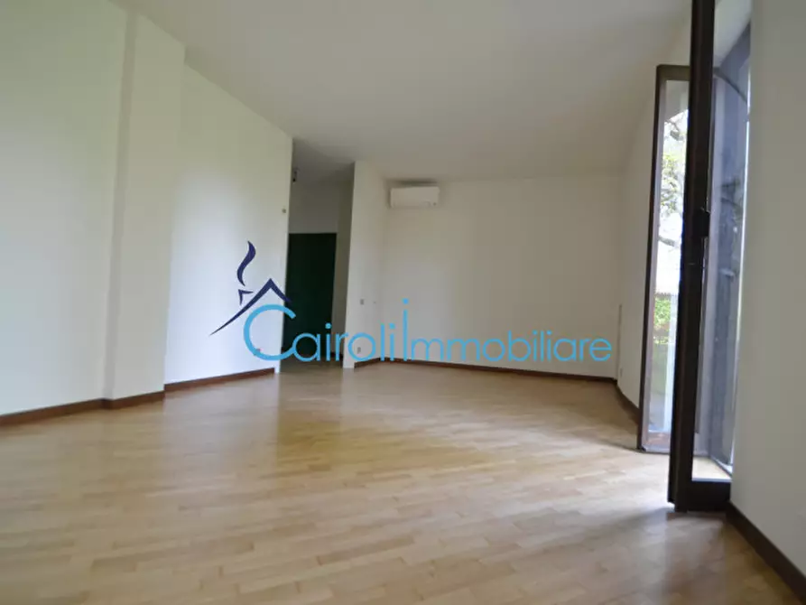 Immagine 2 di Appartamento in affitto  a Pavia