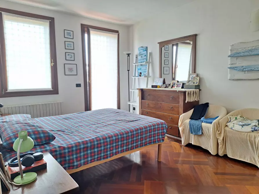 Immagine 11 di Villetta a schiera in vendita  in Via Rossignago a Spinea