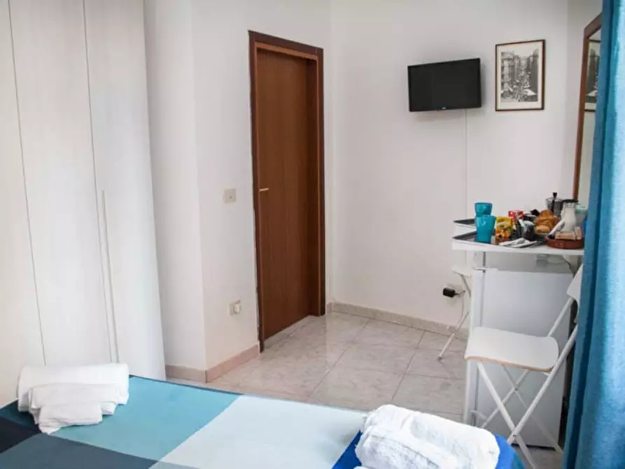 Immagine 10 di Camera in affitto  in Vico Sant Elmo 6 a Napoli