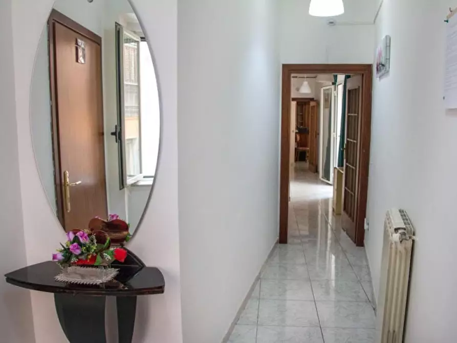 Immagine 23 di Camera in affitto  in Vico Sant Elmo 6 a Napoli