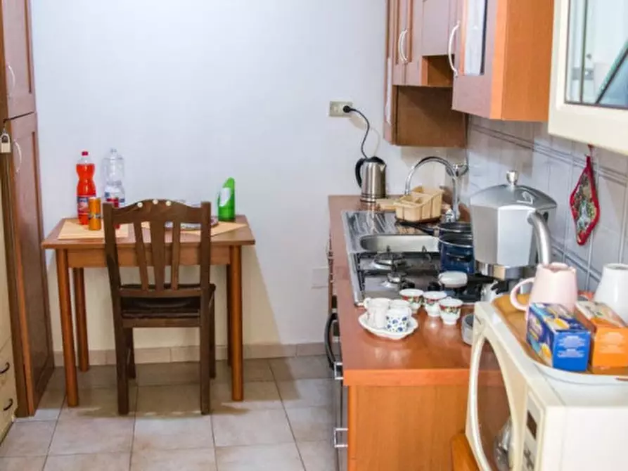 Immagine 24 di Camera in affitto  in Vico Sant Elmo 6 a Napoli