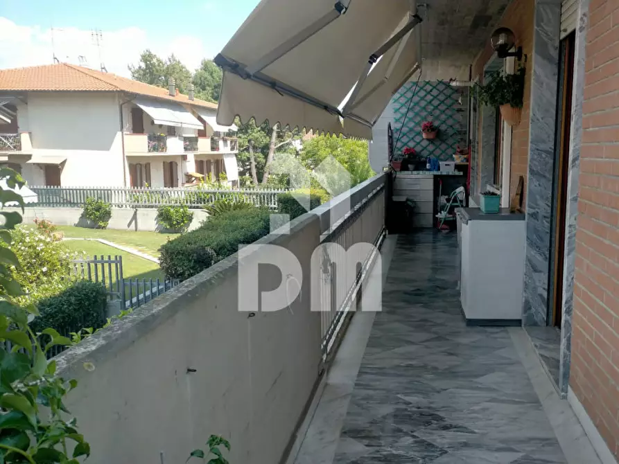 Immagine 3 di Appartamento in vendita  in Via Tiro a volo a Carrara