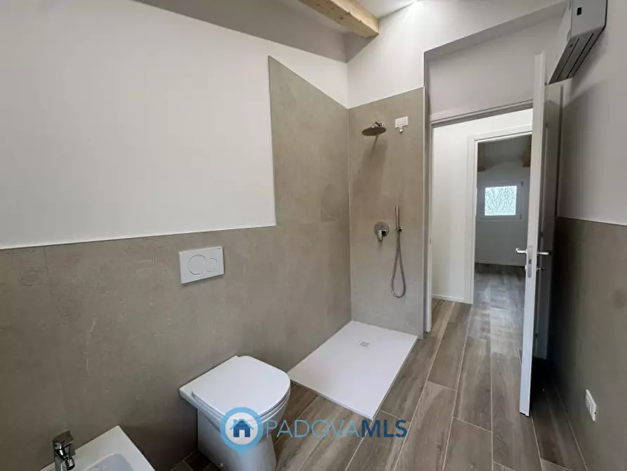 Immagine 27 di Villetta a schiera in vendita  in Lungargine Brusegana a Padova
