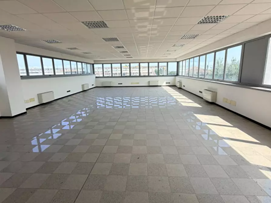 Immagine 1 di Capannone industriale in affitto  in Via Priula a Nervesa Della Battaglia