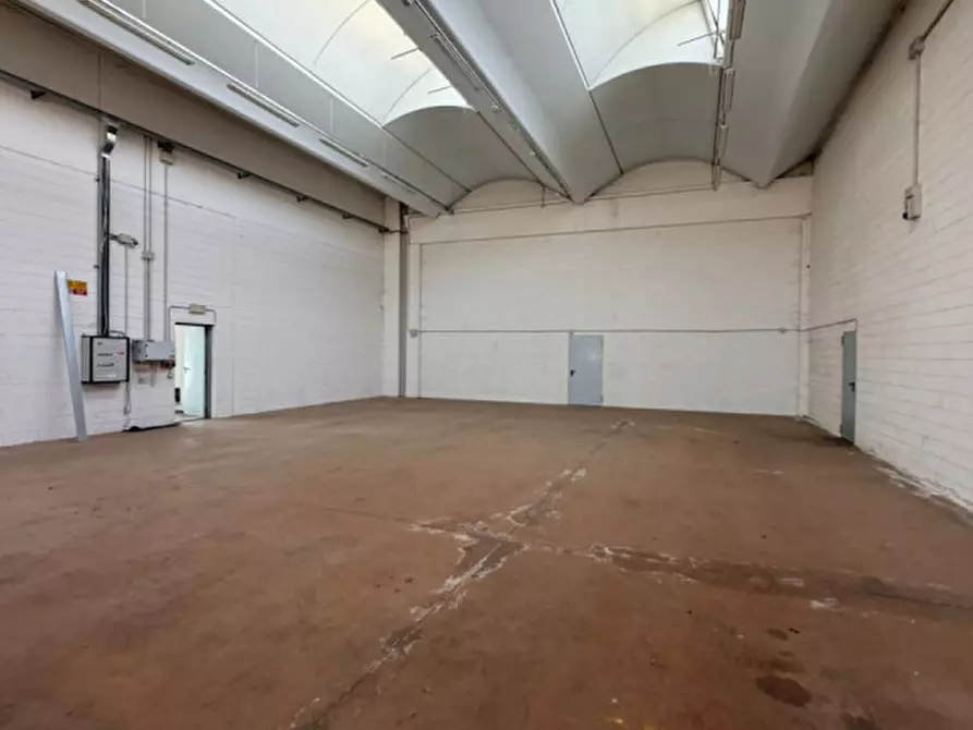 Immagine 13 di Capannone industriale in affitto  in Via Priula a Nervesa Della Battaglia