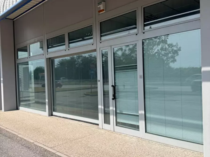 Immagine 16 di Capannone industriale in affitto  in Via Priula a Nervesa Della Battaglia