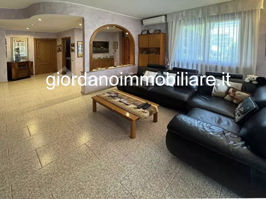 Immagine 4 di Villa in vendita  in Viale Brianza a Varedo