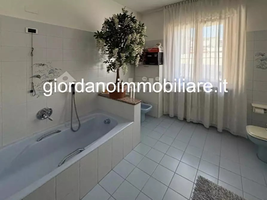 Immagine 8 di Villa in vendita  in Viale Brianza a Varedo