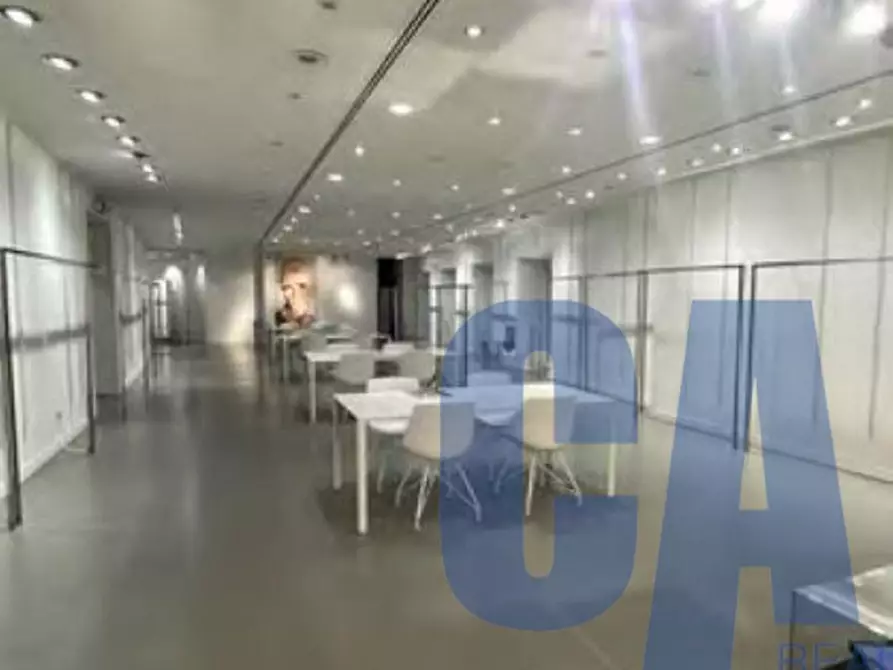 Immagine 4 di Ufficio in affitto  in VIA BAGUTTA a Milano