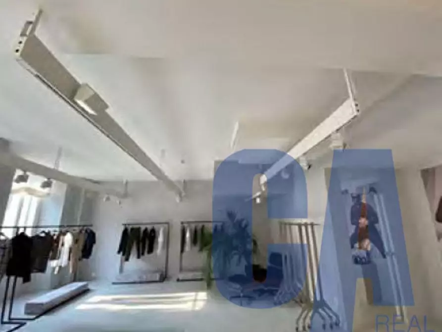 Immagine 5 di Ufficio in affitto  in VIA BAGUTTA a Milano
