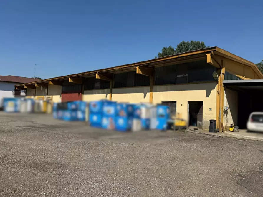 Immagine 3 di Capannone industriale in vendita  in Via Castelleone, 56, 26022 Costa Sant'Abramo CR, Italia a Castelverde