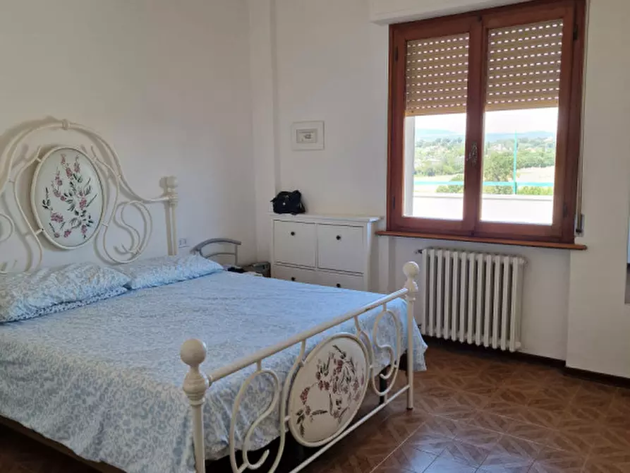 Immagine 14 di Palazzo in vendita  a Torrita Di Siena