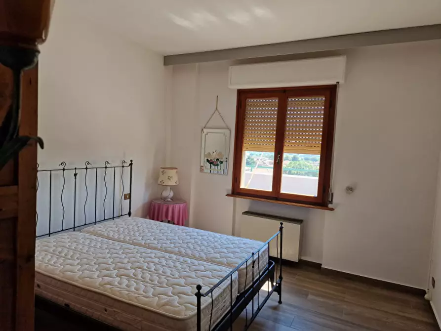 Immagine 28 di Palazzo in vendita  a Torrita Di Siena